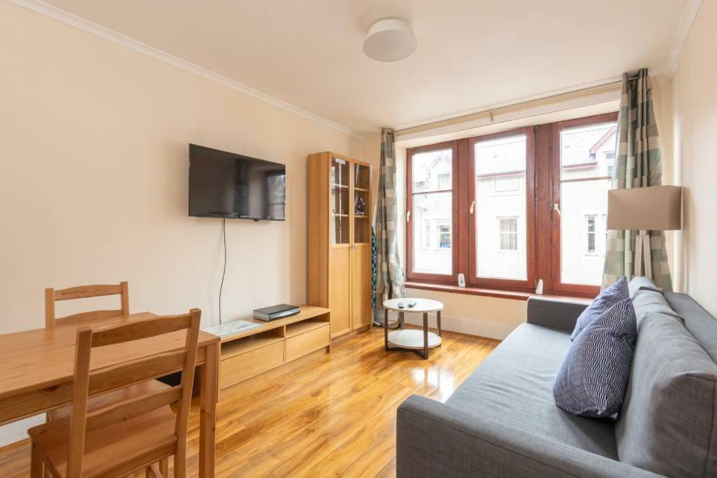 Ness Central Apartment - Greig Street Inverness Buitenkant foto