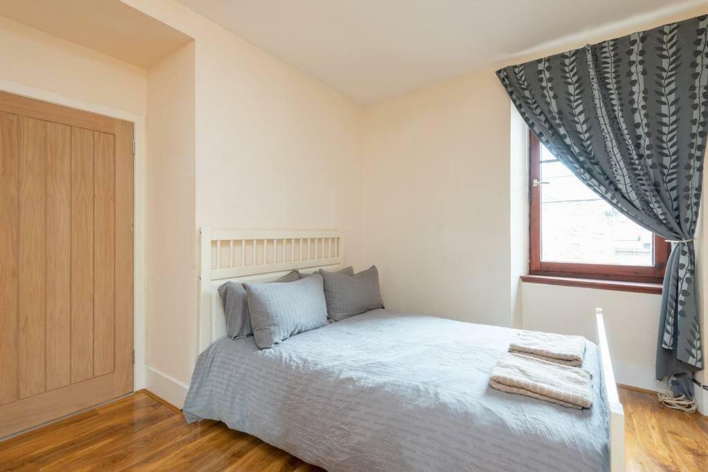 Ness Central Apartment - Greig Street Inverness Buitenkant foto