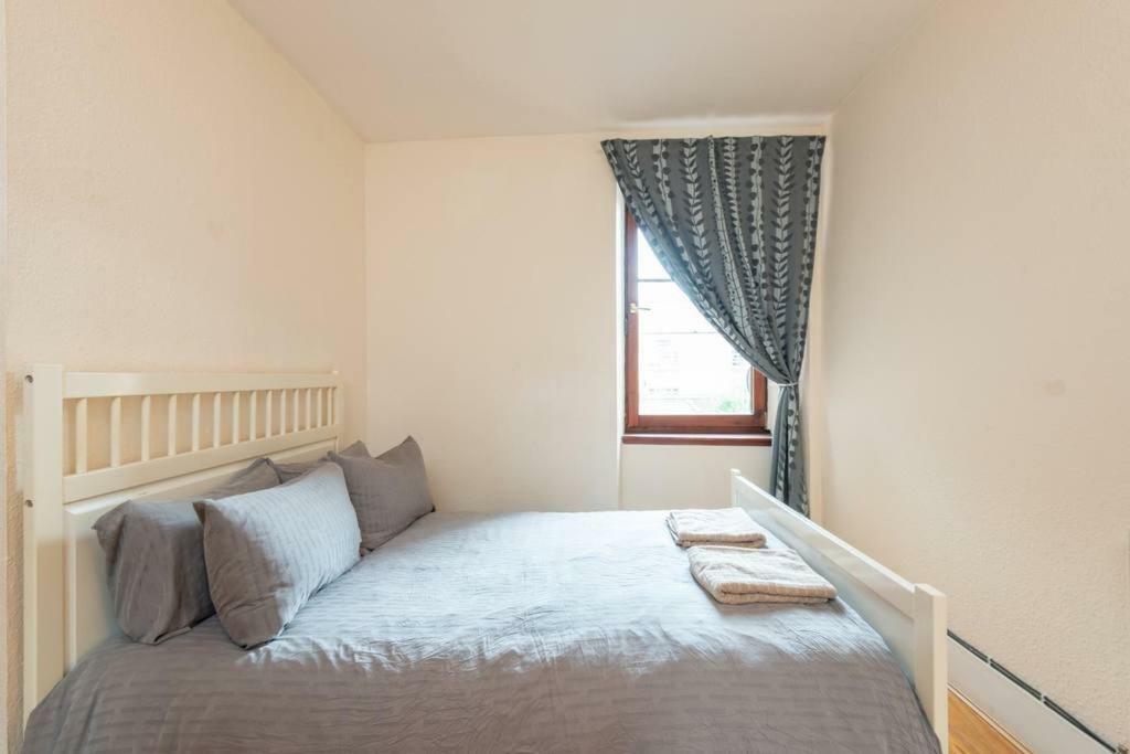 Ness Central Apartment - Greig Street Inverness Buitenkant foto