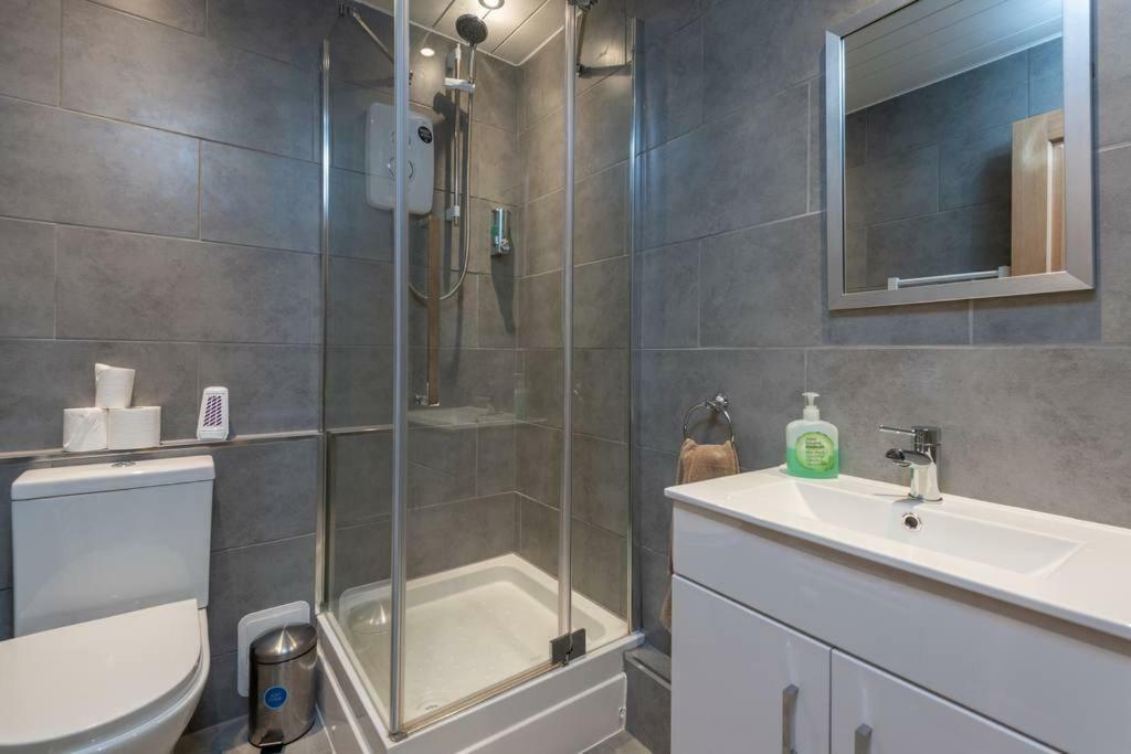 Ness Central Apartment - Greig Street Inverness Buitenkant foto